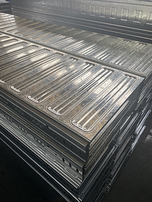 熱浸鋅橋架在工程中的重要作用體現(xiàn)在哪些方面?